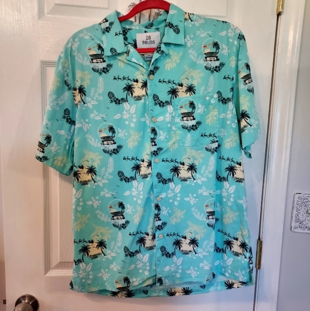 28 Palm Hawaiian Print Shirt Santa flying sleigh Medium 100% Cotton Chri…